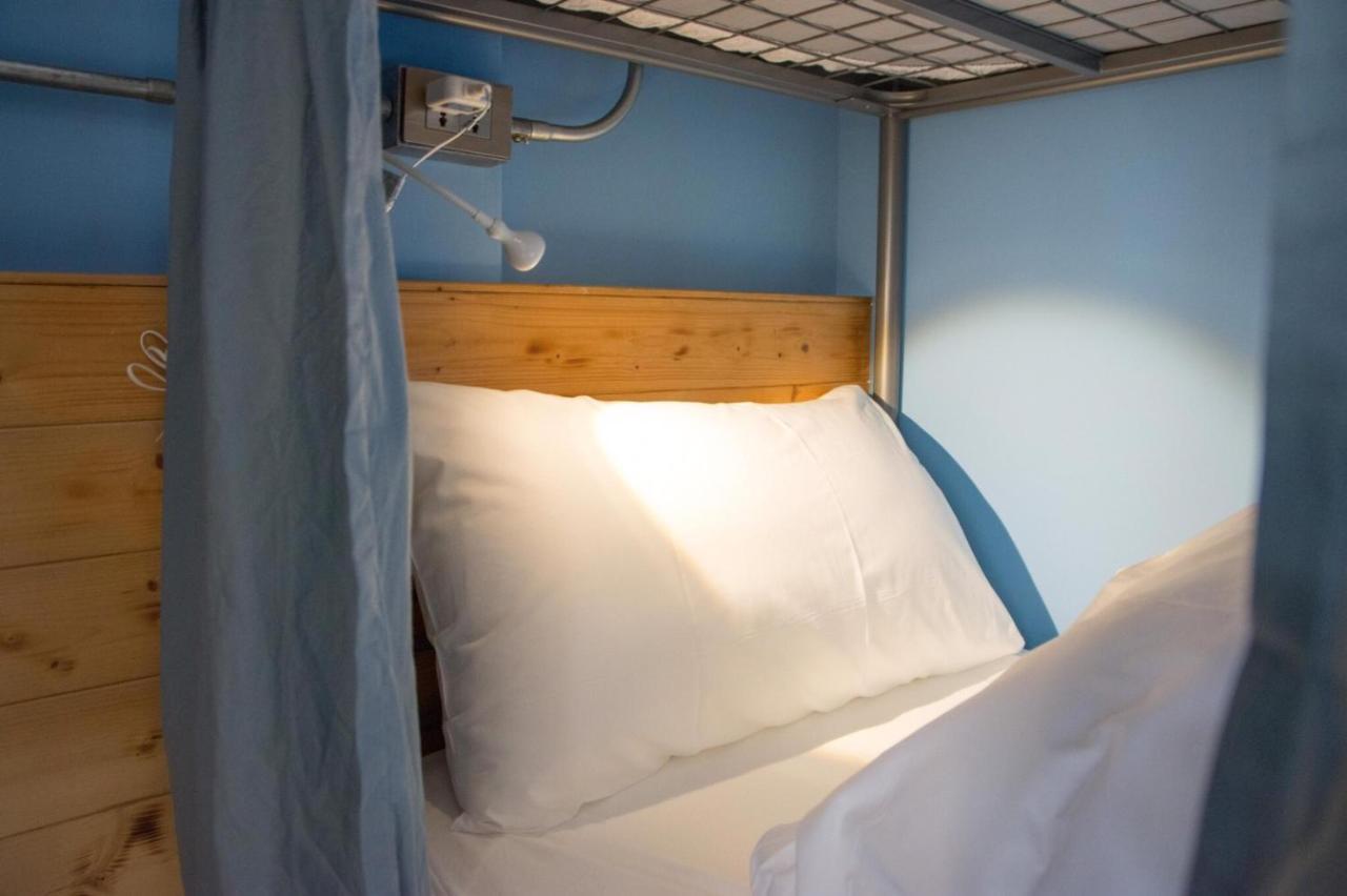 Deer Traveler Hostel 유치 외부 사진