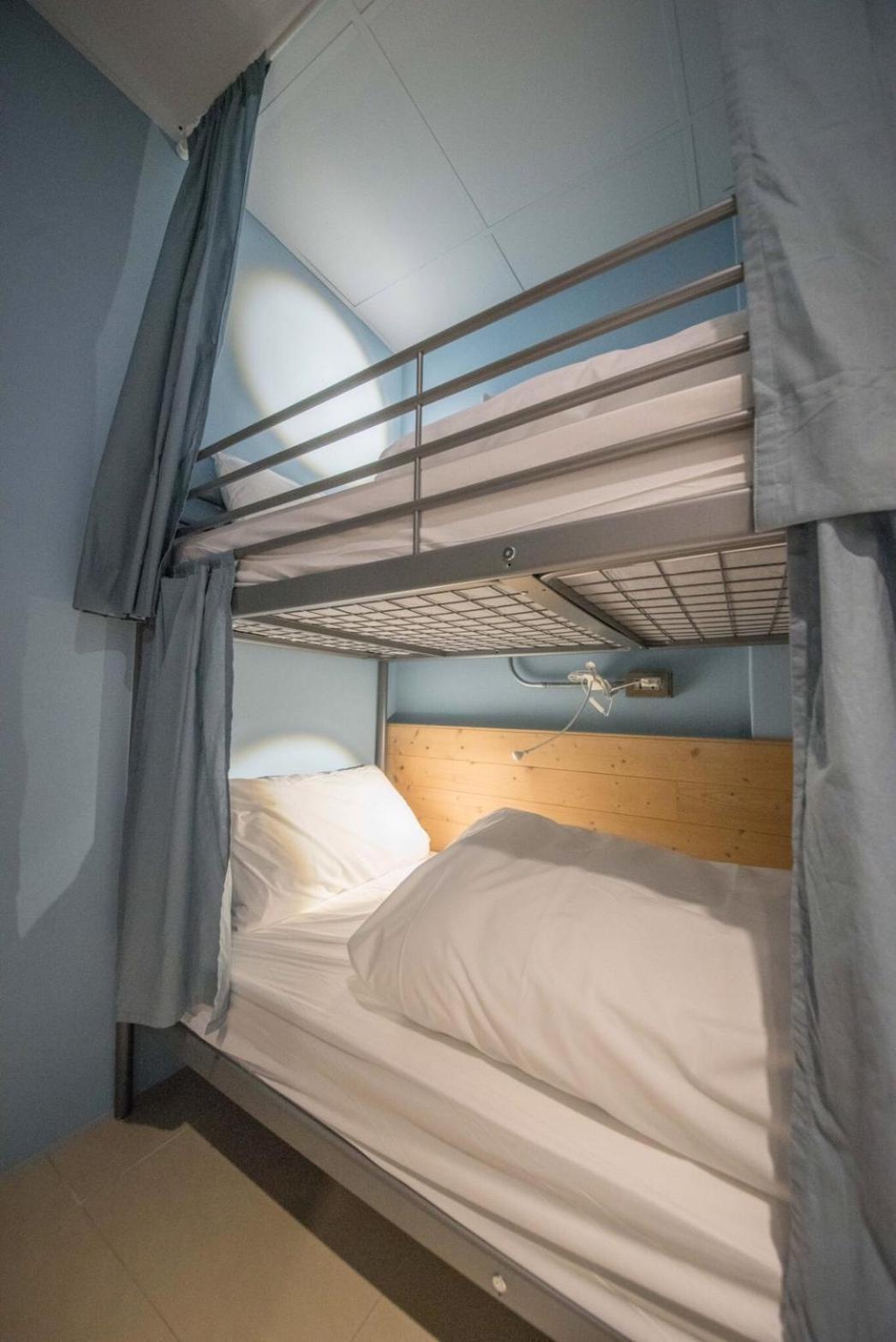 Deer Traveler Hostel 유치 외부 사진