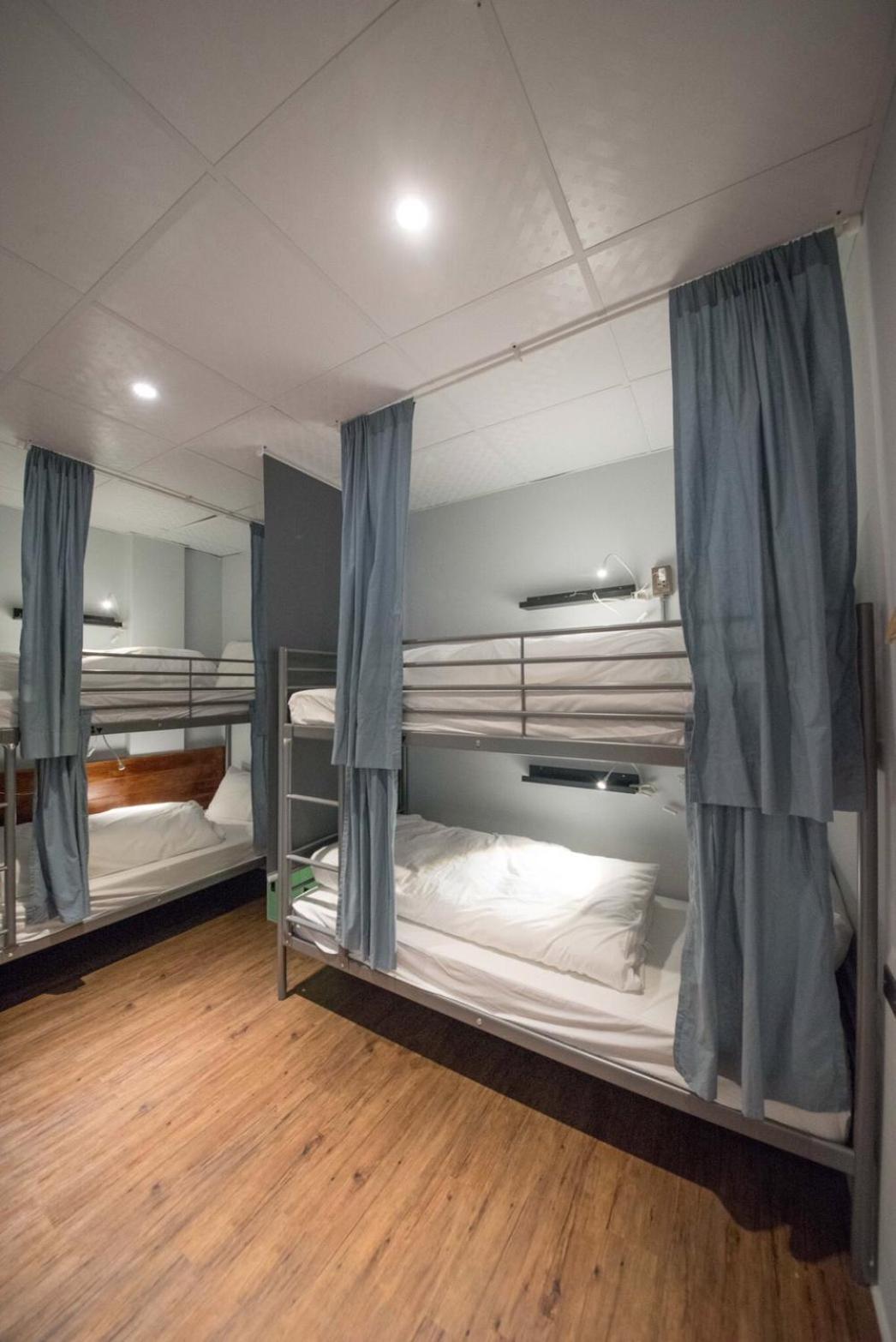 Deer Traveler Hostel 유치 외부 사진