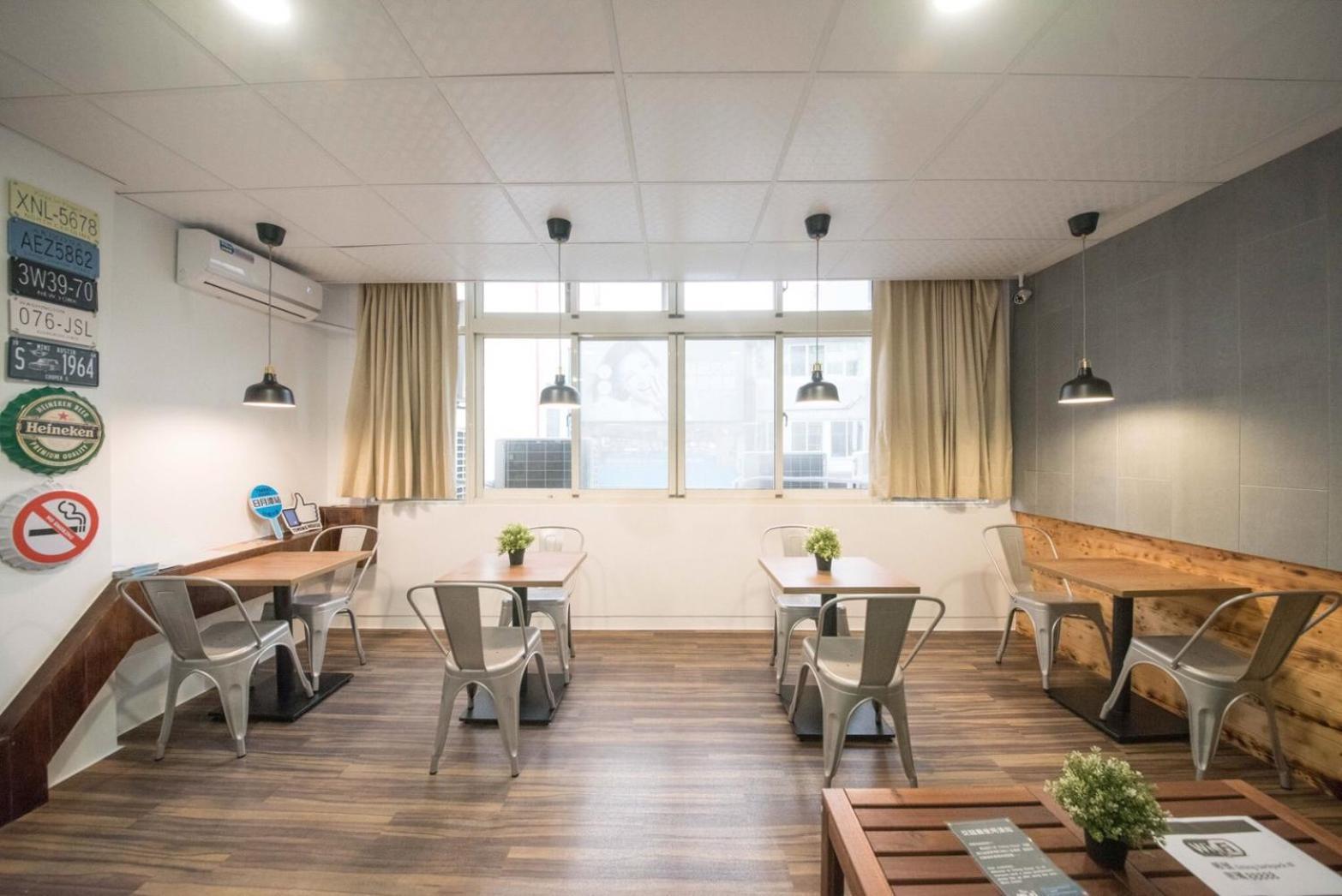 Deer Traveler Hostel 유치 외부 사진