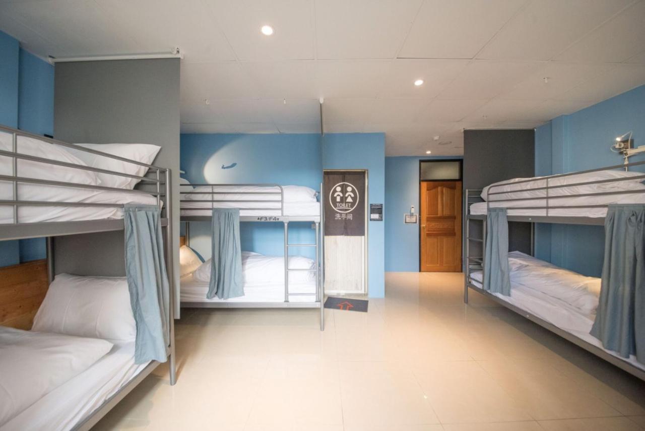Deer Traveler Hostel 유치 외부 사진