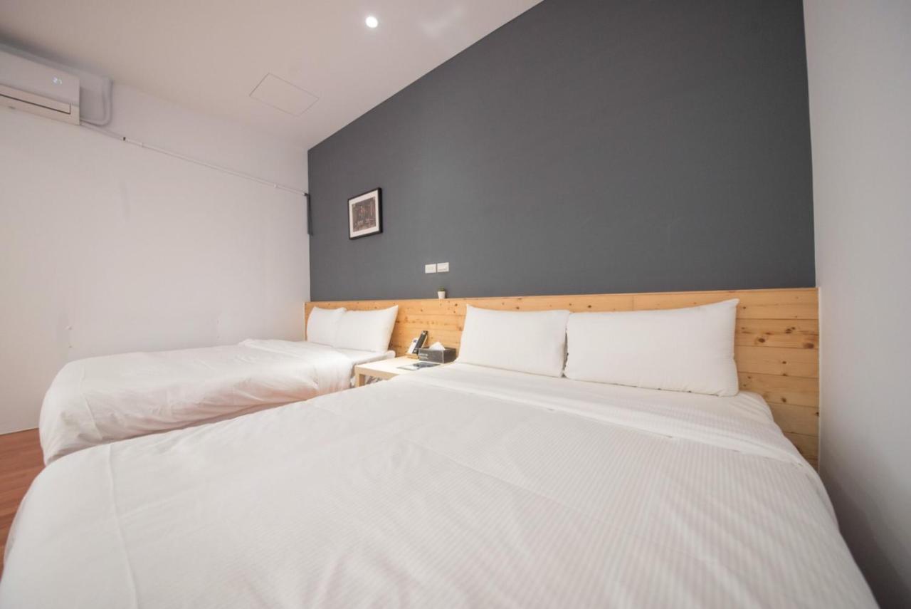 Deer Traveler Hostel 유치 외부 사진