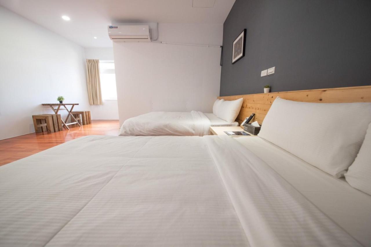Deer Traveler Hostel 유치 외부 사진