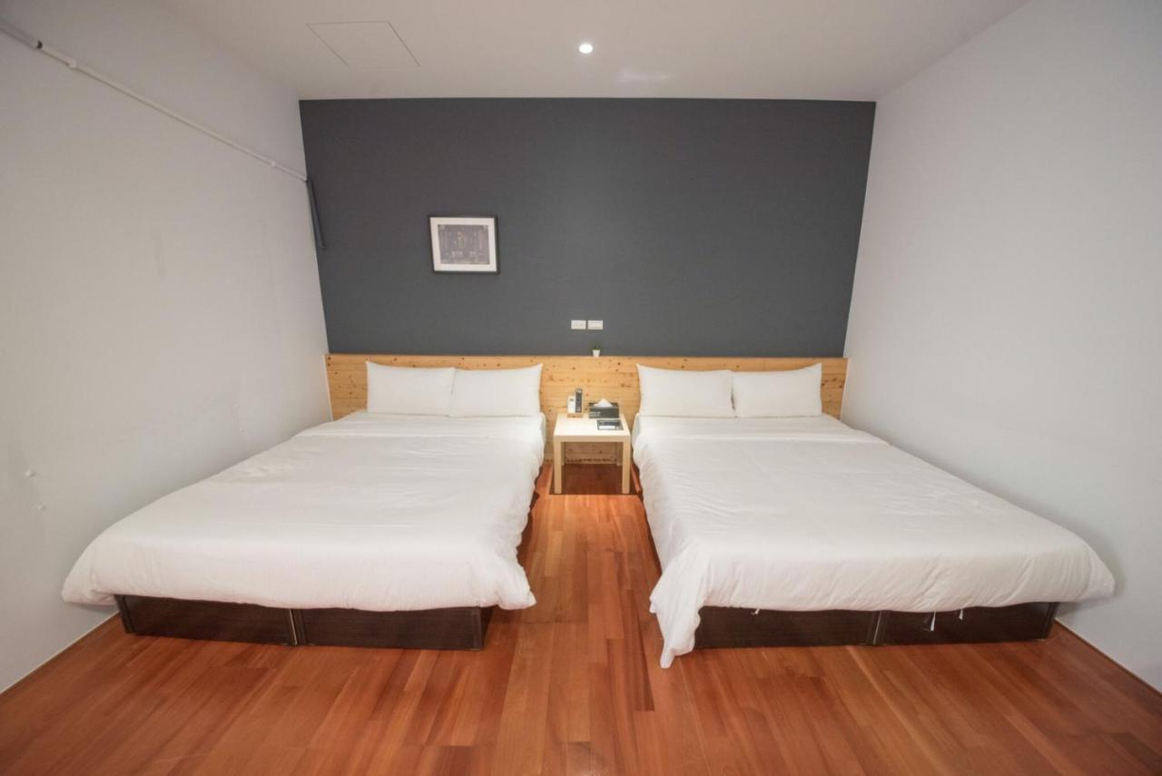 Deer Traveler Hostel 유치 외부 사진