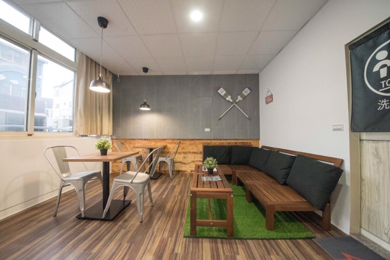 Deer Traveler Hostel 유치 외부 사진